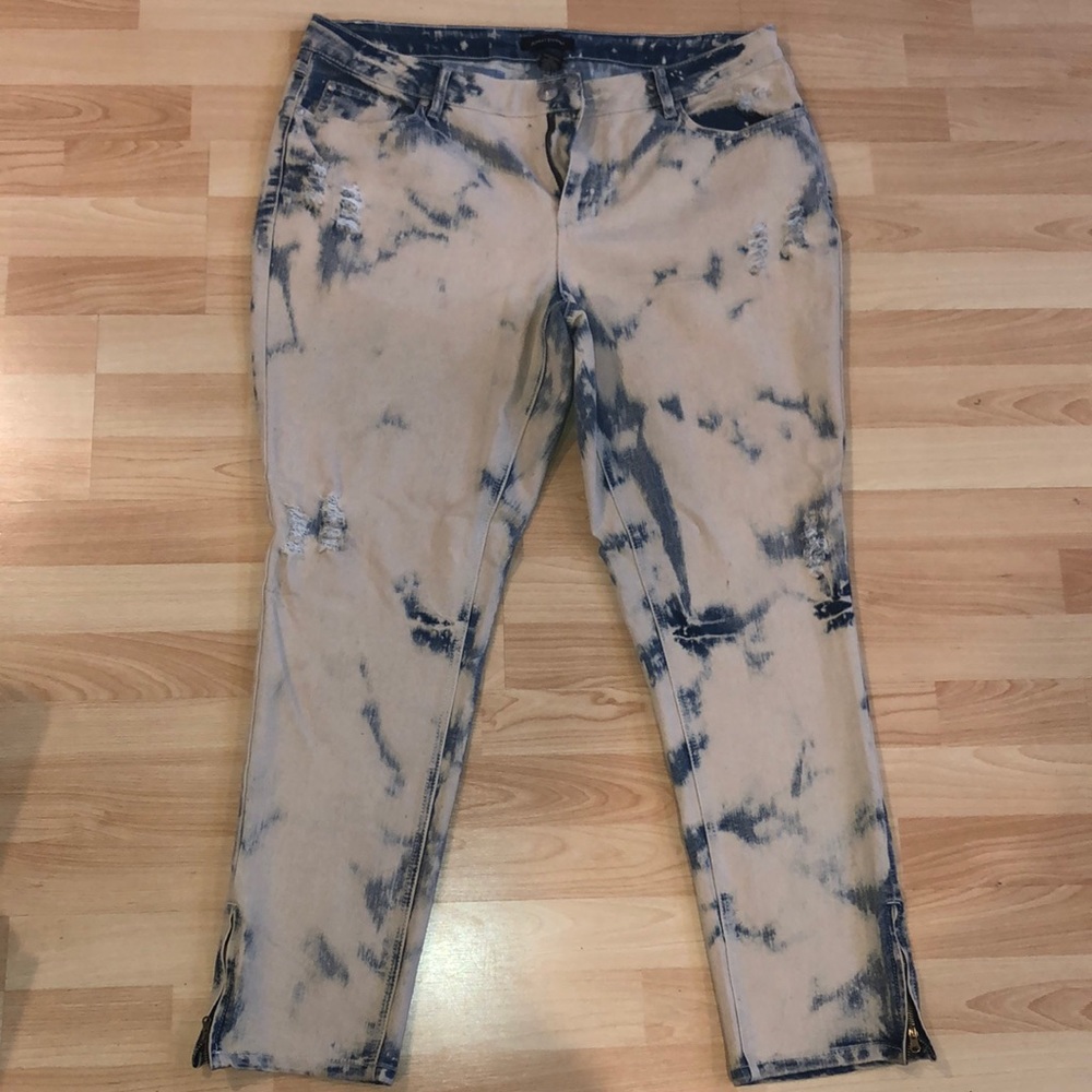 Stonewashed jeans